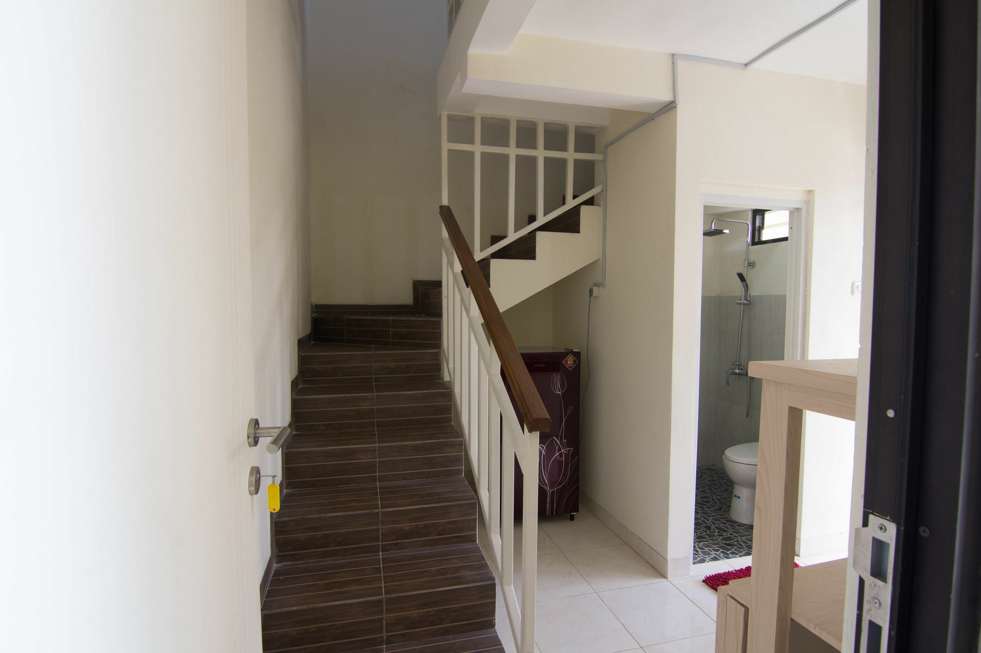 Reddoorz @ Mayjen Sungkono Surabaya Luaran gambar